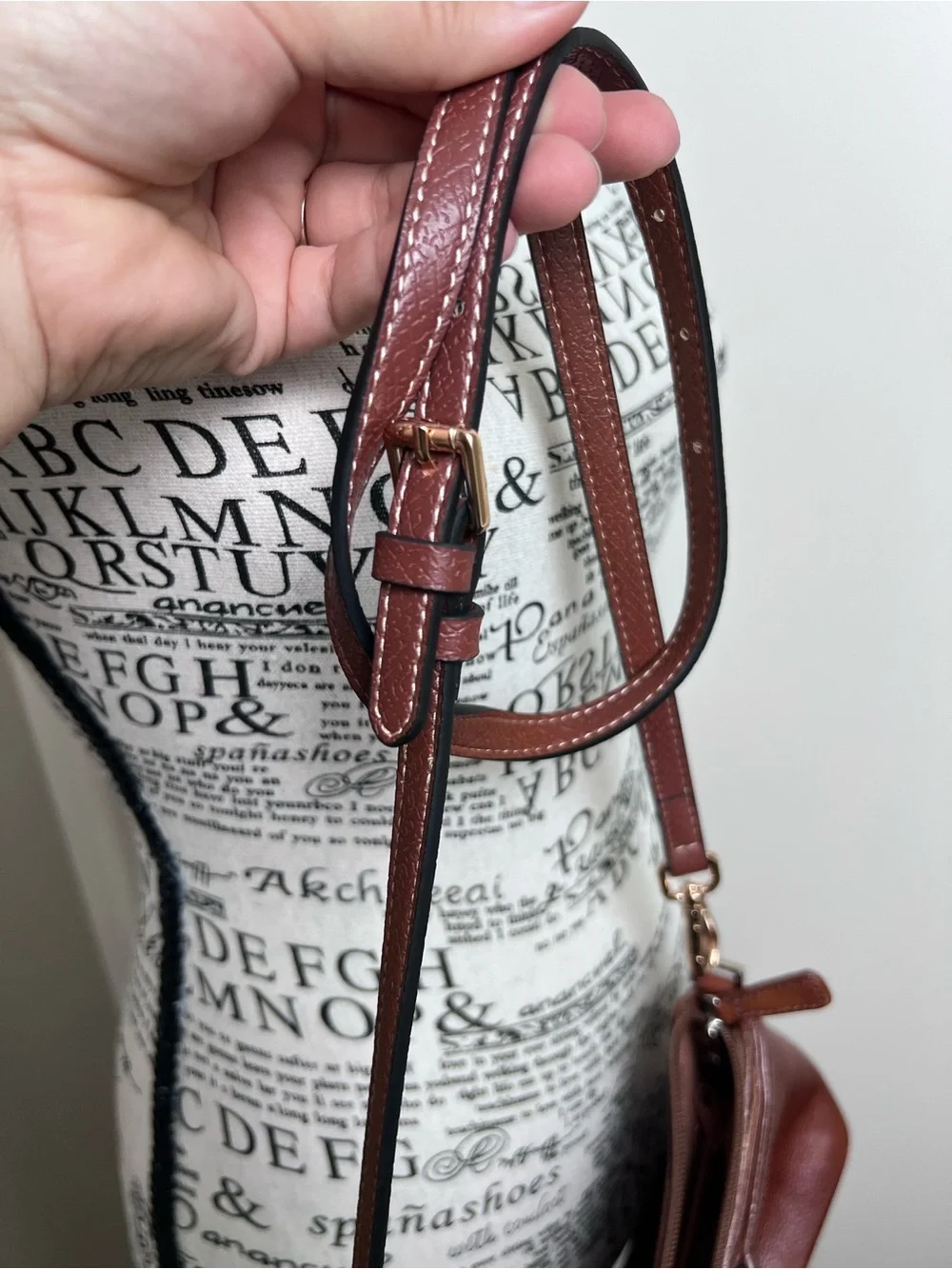 Etienne Aigner Genuine Leather Cognac Shoulder Bag Brown Y2K Minimalist Purse